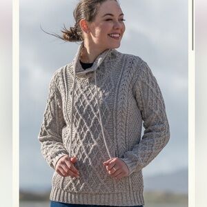 Aran sweater Market Ladies Drawstring Sweater Pouch Pocket‎‎‎ toasted oat Small